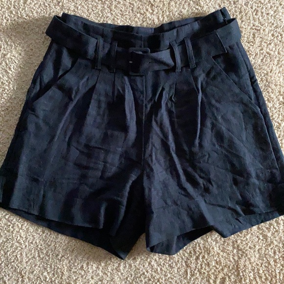 Abercrombie & Fitch Pants - ‼️final price drop ‼️Abercrombie shorts